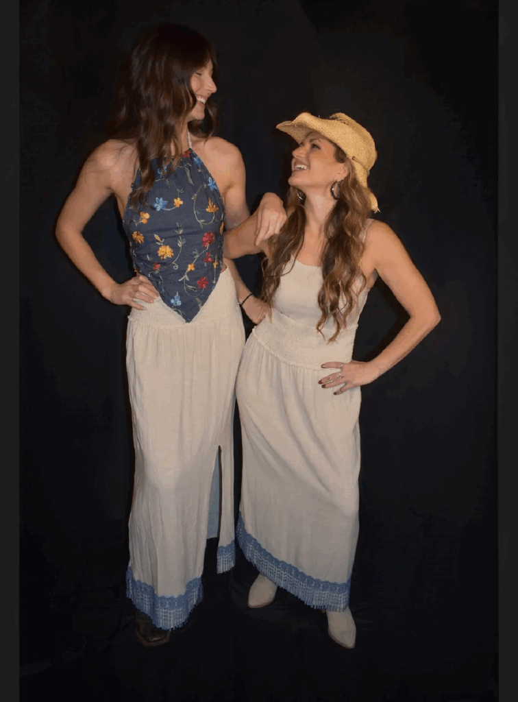 Linen Skirt with Blue Embroidery without Slit